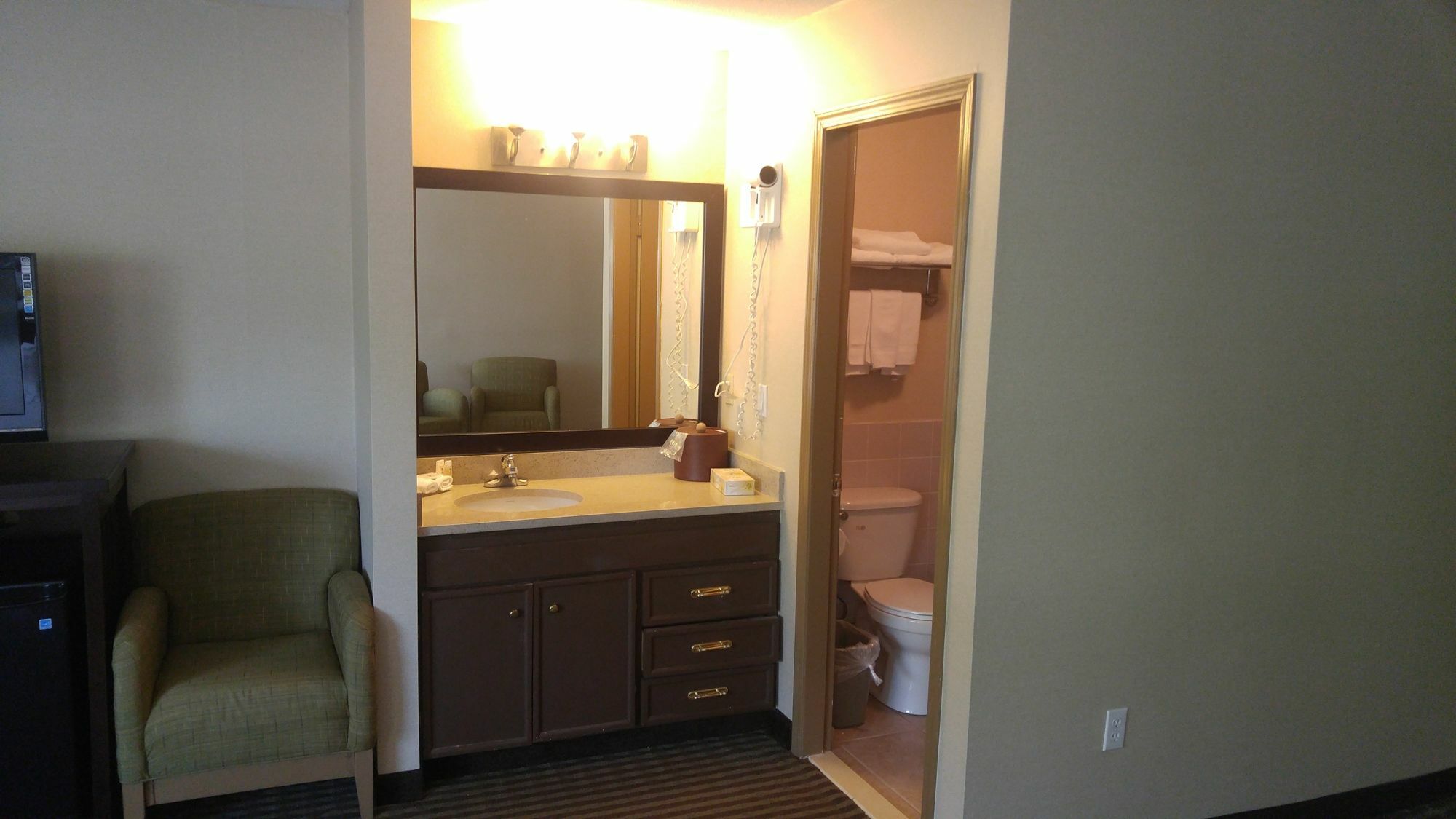 Hotel Ramada By Wyndham Abbotsford